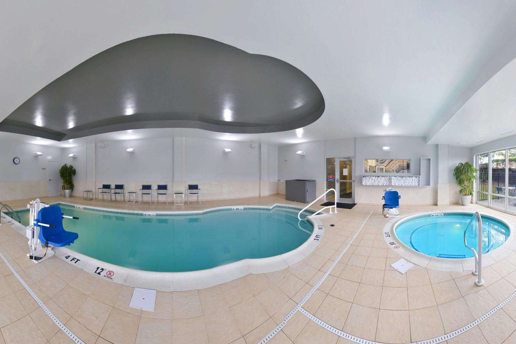 Springhill Suites Durham Chapel Hill Екстериор снимка