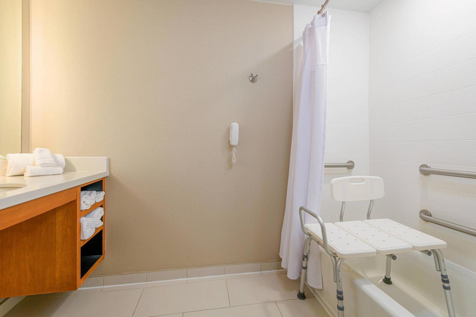 Springhill Suites Durham Chapel Hill Екстериор снимка